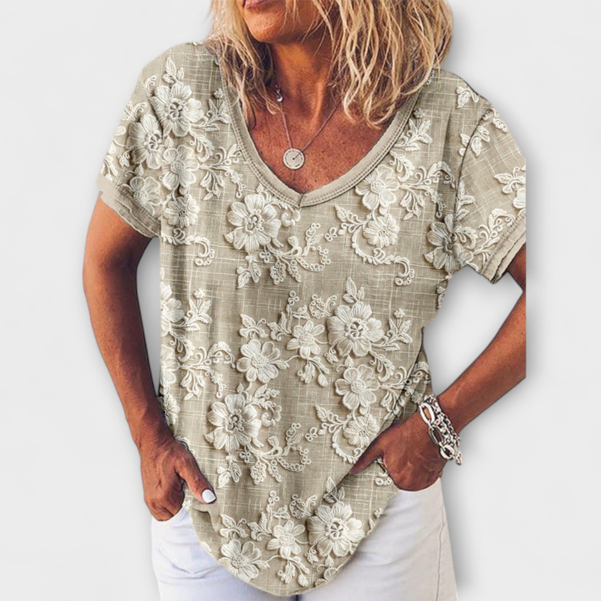 Mia - Blouse with floral pattern