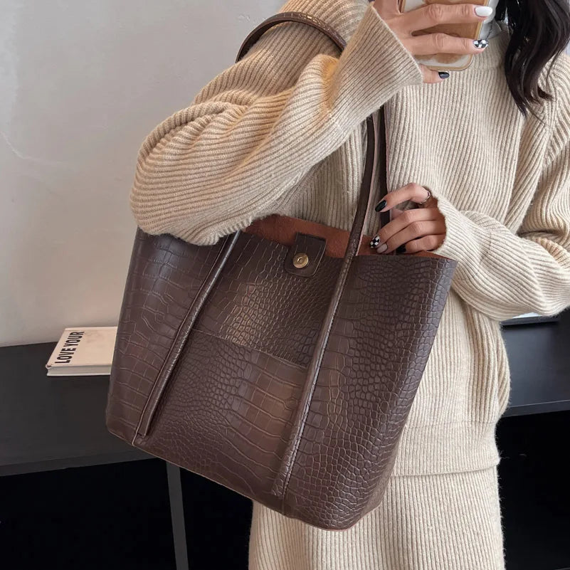 Betina | Leren Schoudertas met Croco-Structuur