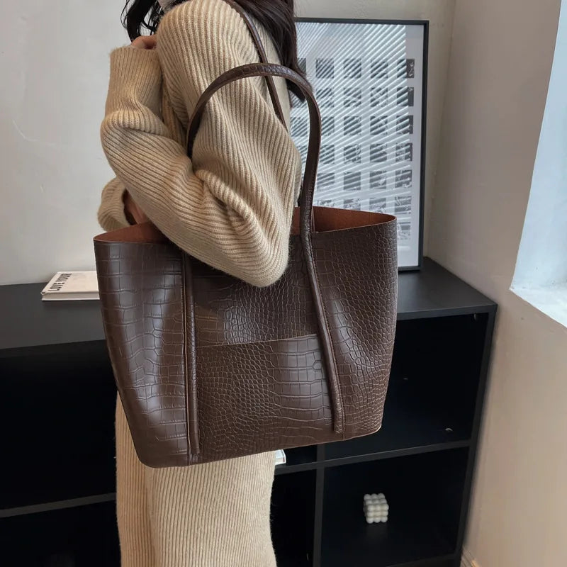 Betina | Leren Schoudertas met Croco-Structuur
