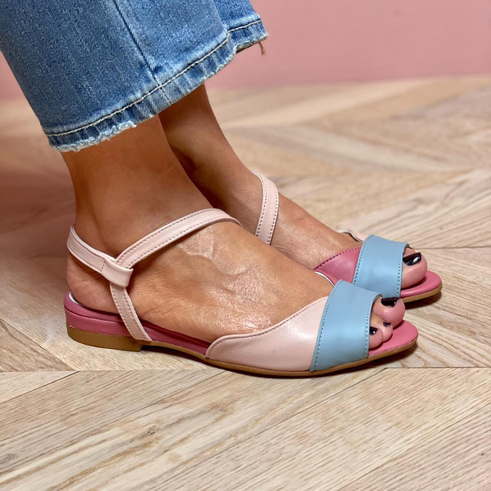 Rosa – Roze Herfstsandalen met Asymmetrisch Color Block Design