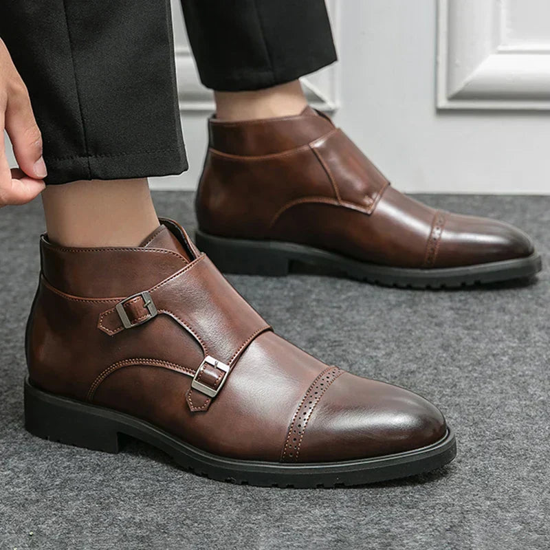 Ad | Luxe Leren Enkellaars met Gespen