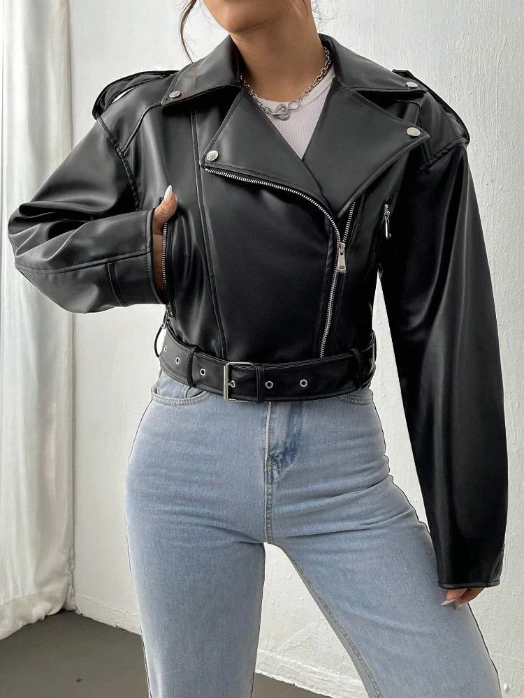 Yasmine | Elegante en krachtige blazer