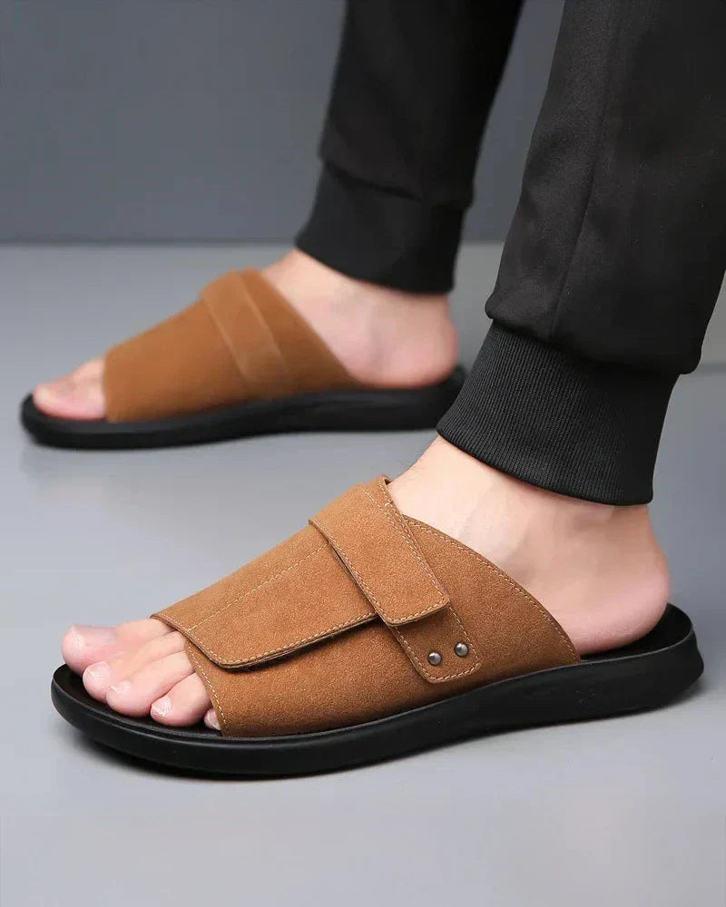 Caelis™ | Suède Instapsandalen