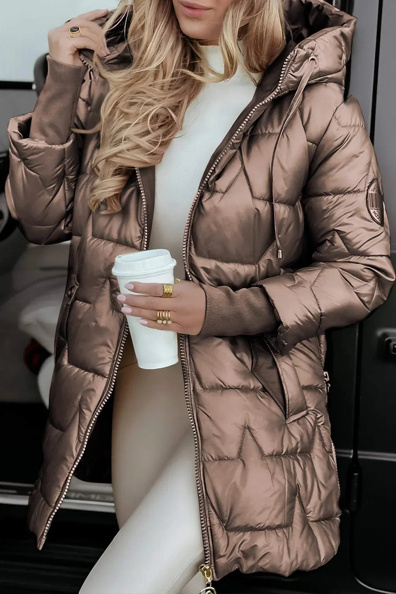 Noor – Elegante Winterjas met Capuchon