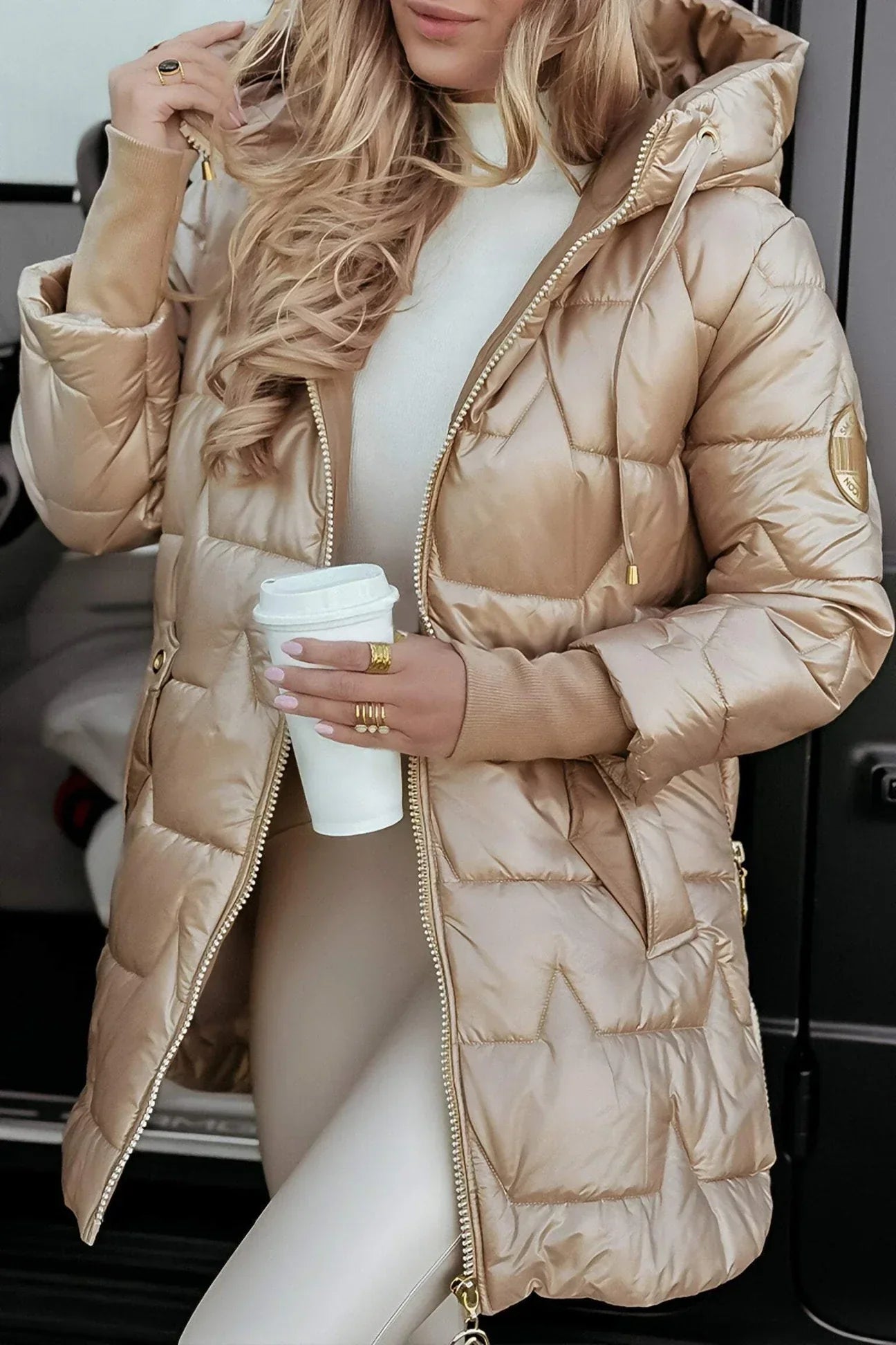 Noor – Elegante Winterjas met Capuchon