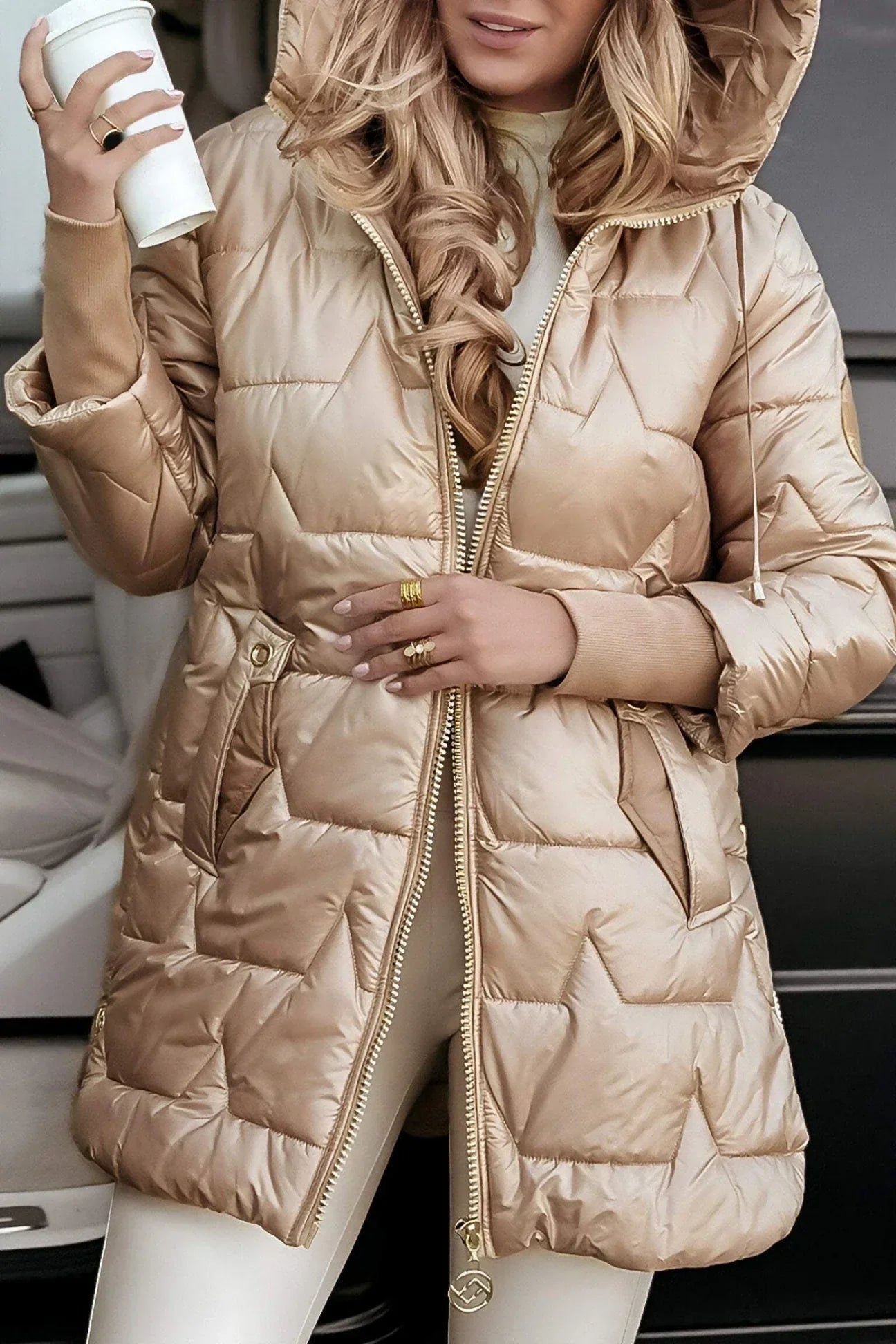 Noor – Elegante Winterjas met Capuchon