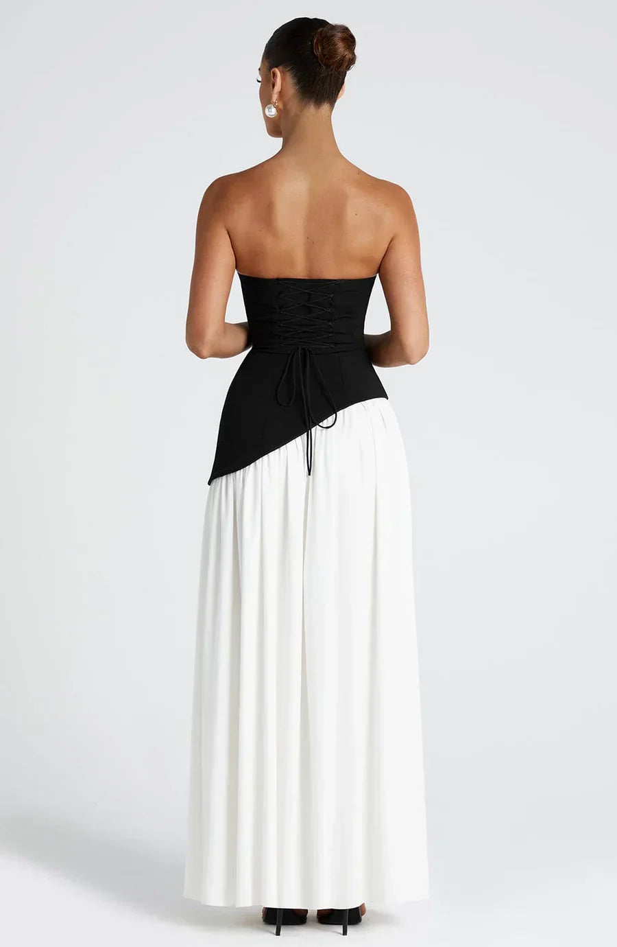Alessia | Asymmetrische Jurk met Choker